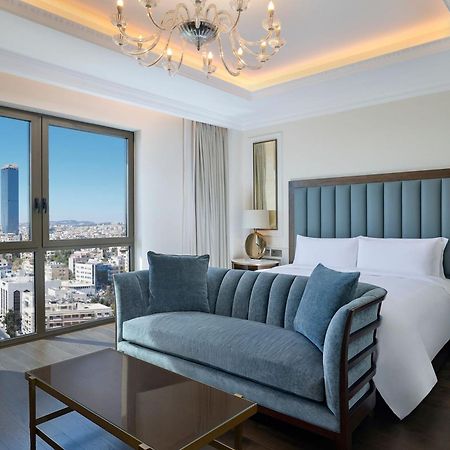The Ritz-Carlton, Amman Hotell Eksteriør bilde A bedroom at the Four Seasons Hotel