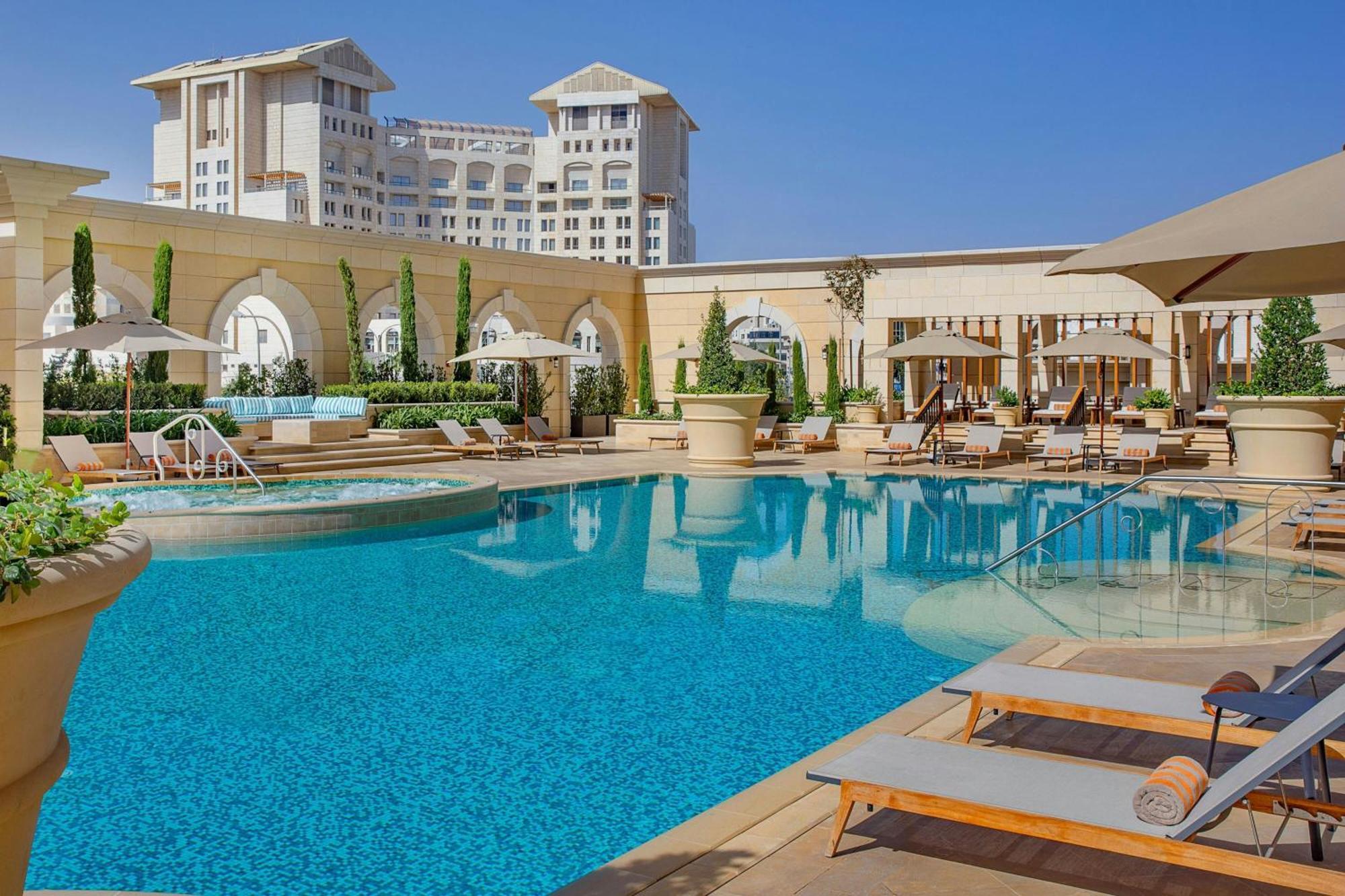 The Ritz-Carlton, Amman Hotell Eksteriør bilde The pool at the Four Seasons Hotel