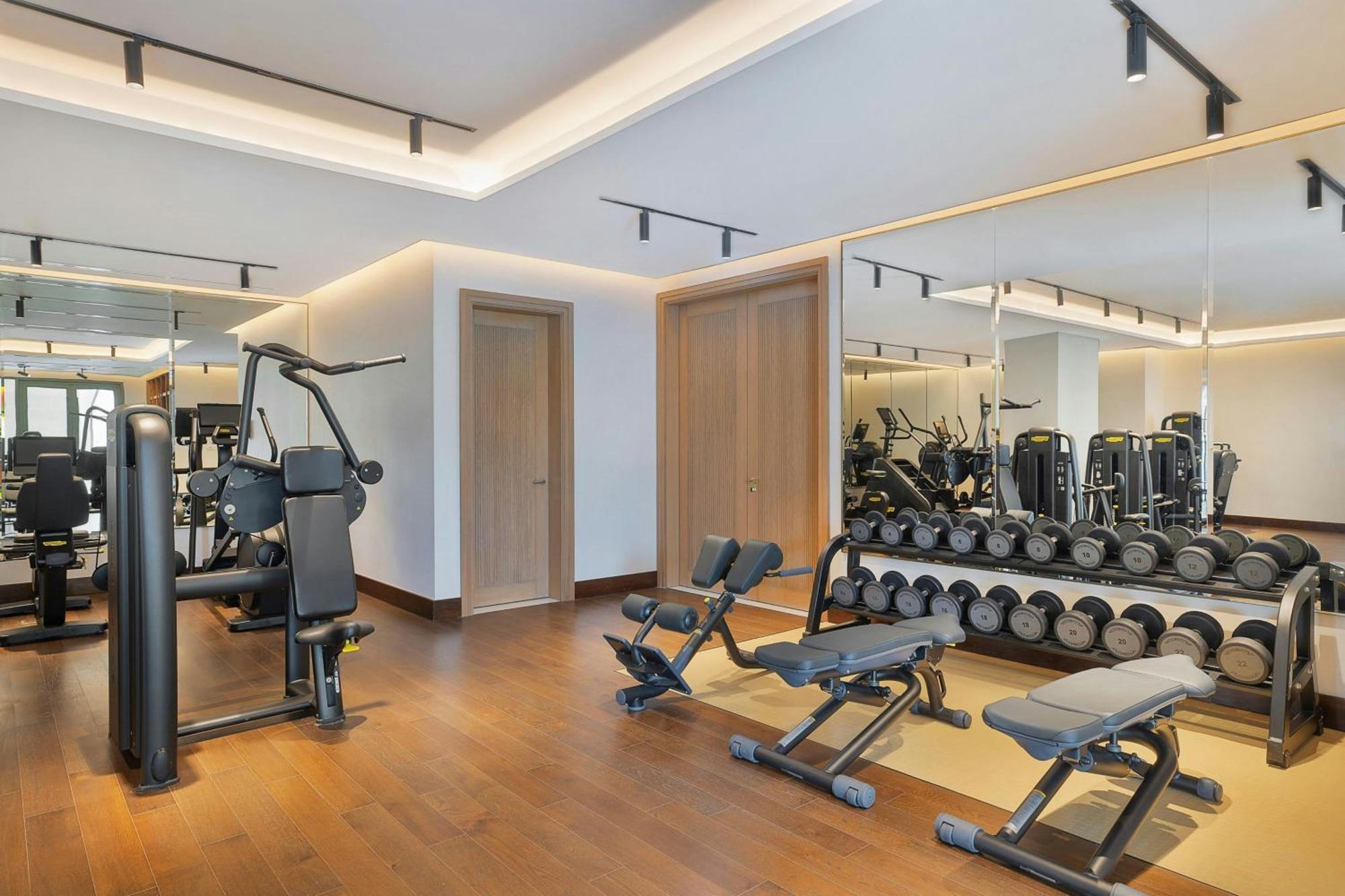 The Ritz-Carlton, Amman Hotell Eksteriør bilde The gym at the hotel