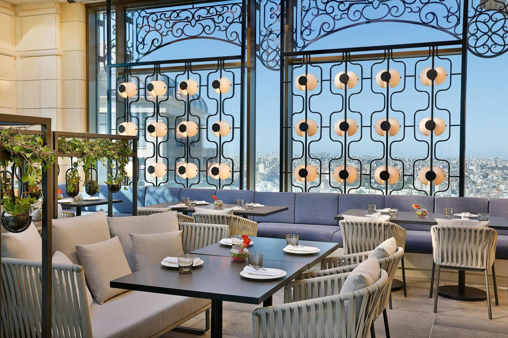 The Ritz-Carlton, Amman Hotell Eksteriør bilde The Terrace