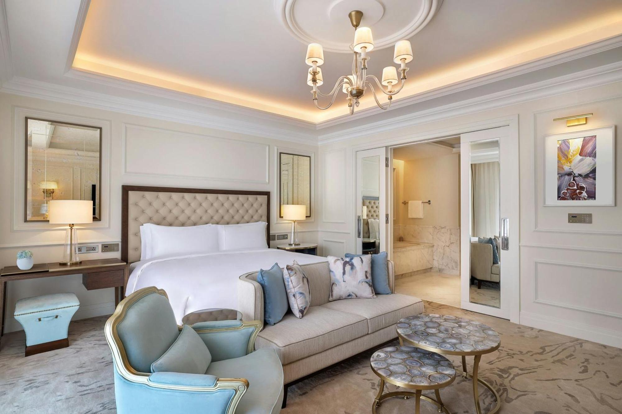 The Ritz-Carlton, Amman Hotell Eksteriør bilde A bedroom at the hotel