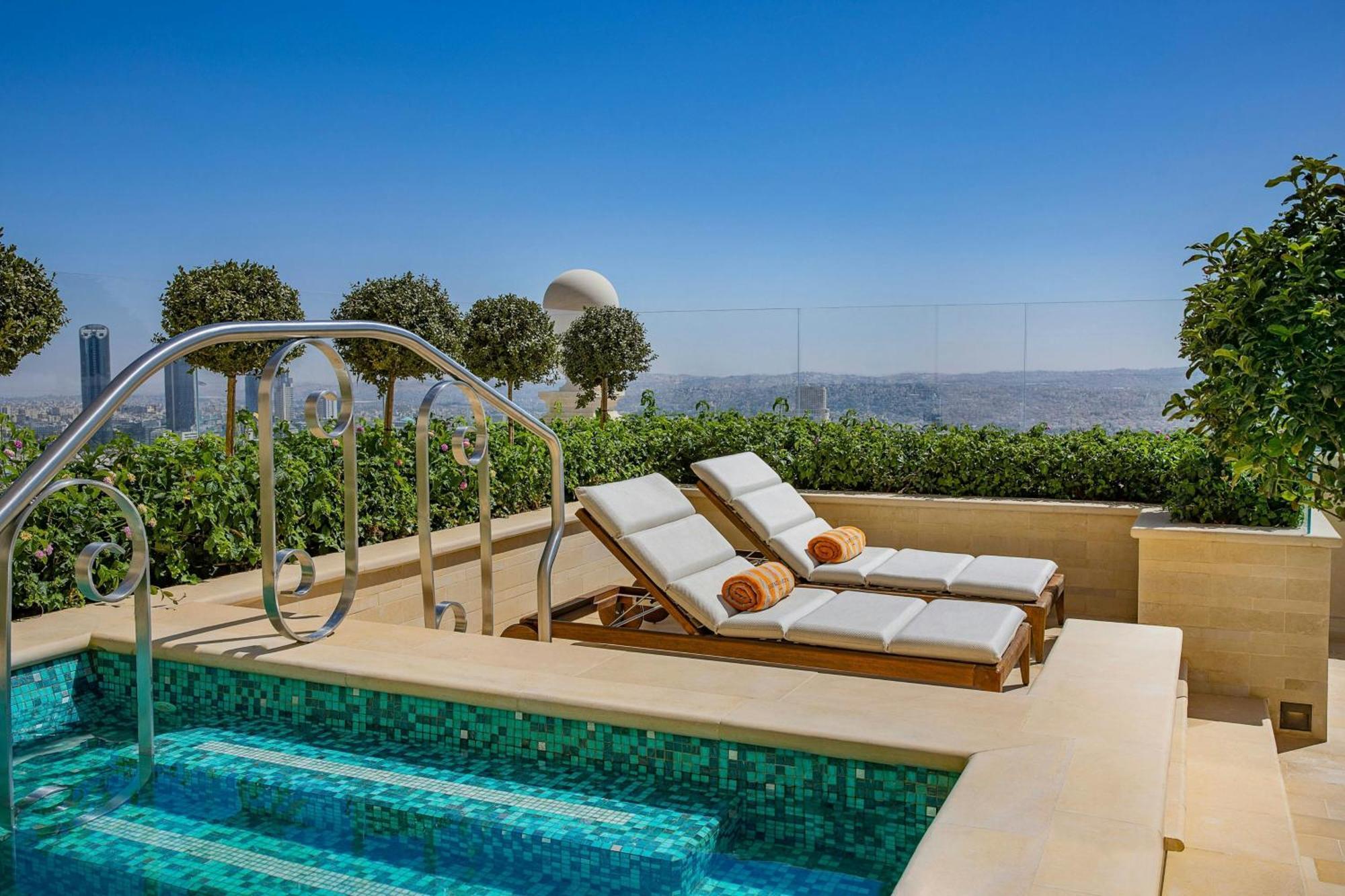 The Ritz-Carlton, Amman Hotell Eksteriør bilde The West Hollywood Hotel