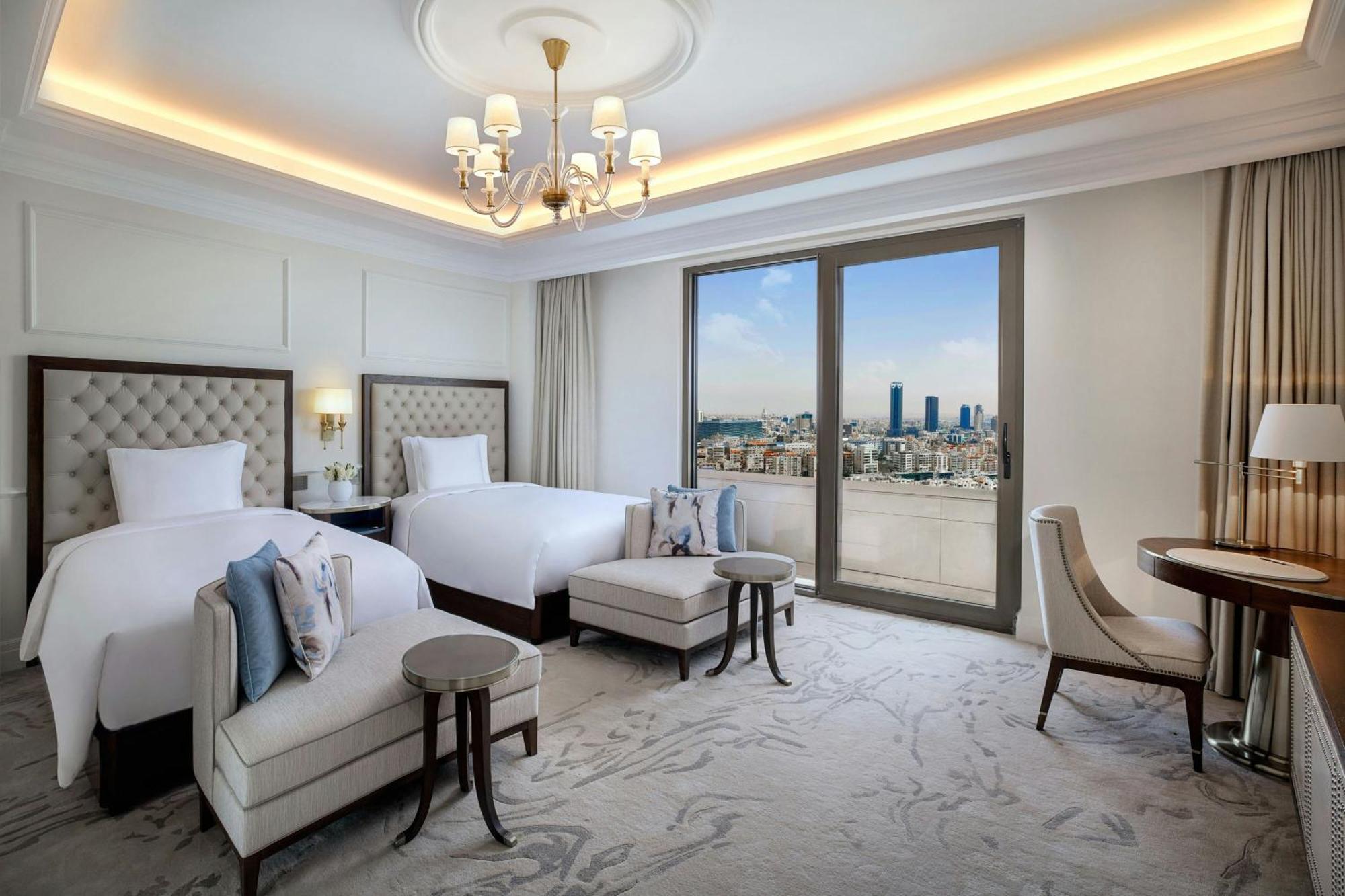 The Ritz-Carlton, Amman Hotell Eksteriør bilde Deluxe Suite